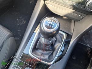 Używane Mechanizm wyboru Mazda 3 (BM/BN) 2.0 SkyActiv-G 120 16V Cena na żądanie oferowane przez Kleine Staarman B.V. Autodemontage