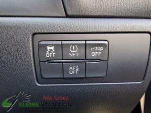 Używane Przelacznik (rózne) Mazda 3 (BM/BN) 2.0 SkyActiv-G 120 16V Cena na żądanie oferowane przez Kleine Staarman B.V. Autodemontage