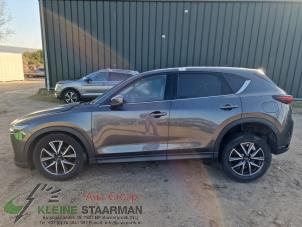 Gebruikte Kokerbalk links Mazda CX-5 II (KF) 2.2 SkyActiv-D 150 16V 2WD Prijs op aanvraag aangeboden door Kleine Staarman B.V. Autodemontage