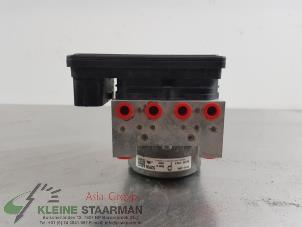 Używane Pompa ABS Suzuki Swift (ZC/ZD) 1.0 Booster Jet Turbo 12V Cena € 250,00 Procedura marży oferowane przez Kleine Staarman B.V. Autodemontage