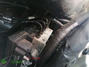 Używane Pompa ABS Kia Proceed (CD) 1.6 T-GDI 16V DCT Cena € 250,00 Procedura marży oferowane przez Kleine Staarman B.V. Autodemontage