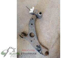 Używane Wahacz zawieszenia dolny lewy przód Mazda CX-5 I (KE,GH) 2.2 Skyactiv D 16V High Power 4WD Cena na żądanie oferowane przez Kleine Staarman B.V. Autodemontage
