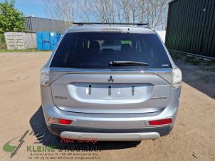 Używane Plyta panelu tylnego Mitsubishi Outlander (GF/GG) 2.2 DI-D 16V Clear Tec 4x4 Cena na żądanie oferowane przez Kleine Staarman B.V. Autodemontage