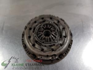 Gebruikte Dubbele massa vliegwiel Mazda CX-5 I (KE,GH) 2.2 Skyactiv D 16V High Power 4WD Prijs € 250,00 Margeregeling aangeboden door Kleine Staarman B.V. Autodemontage