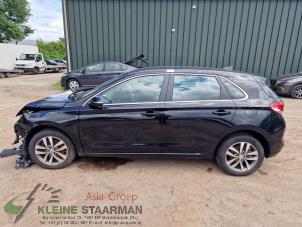 Używane Belka lewa Hyundai i30 (PDEB5/PDEBB/PDEBD/PDEBE) 1.4 T-GDI 16V Cena na żądanie oferowane przez Kleine Staarman B.V. Autodemontage