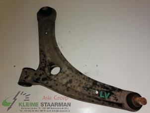 Używane Wahacz zawieszenia dolny lewy przód Mitsubishi Outlander (GF/GG) 2.4 16V PHEV 4x4 Cena na żądanie oferowane przez Kleine Staarman B.V. Autodemontage