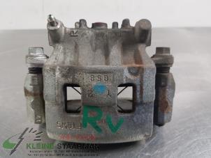 Używane Zacisk hamulcowy prawy przód Mitsubishi Outlander (GF/GG) 2.4 16V PHEV 4x4 Cena € 60,50 Z VAT oferowane przez Kleine Staarman B.V. Autodemontage