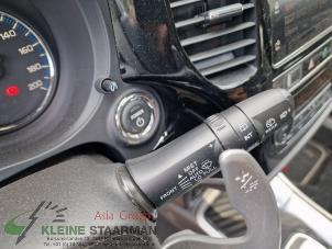 Używane Przelacznik wycieraczki Mitsubishi Outlander (GF/GG) 2.4 16V PHEV 4x4 Cena na żądanie oferowane przez Kleine Staarman B.V. Autodemontage