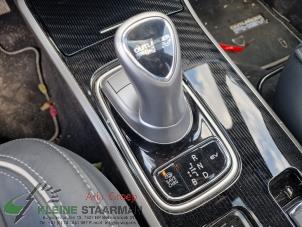 Używane Dzwignia wyboru automatycznej skrzyni biegów Mitsubishi Outlander (GF/GG) 2.4 16V PHEV 4x4 Cena na żądanie oferowane przez Kleine Staarman B.V. Autodemontage
