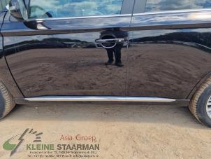 Używane Belka boczna lewa Mitsubishi Outlander (GF/GG) 2.4 16V PHEV 4x4 Cena € 181,50 Z VAT oferowane przez Kleine Staarman B.V. Autodemontage