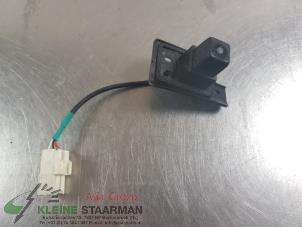 Używane Kamera cofania Mitsubishi Outlander (GF/GG) 2.4 16V PHEV 4x4 Cena € 121,00 Z VAT oferowane przez Kleine Staarman B.V. Autodemontage