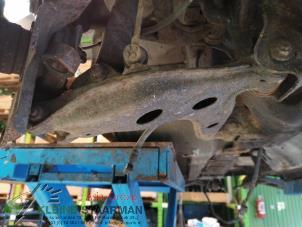 Begagnade Främre undre gaffelben, höger Mazda MX-5 (NB18/35/8C) 1.6i 16V Pris på förfrågan erbjuds av Kleine Staarman B.V. Autodemontage