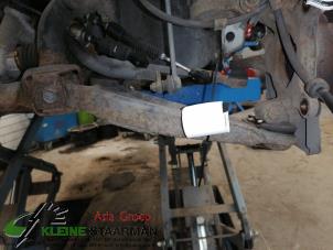 Używane Wahacz zawieszenia dolny lewy przód Mitsubishi Outlander (CW) 2.0 16V 4x2 Cena na żądanie oferowane przez Kleine Staarman B.V. Autodemontage