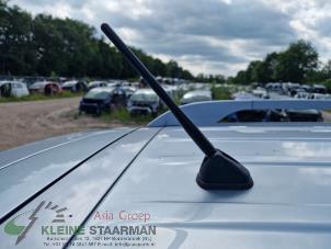 Używane Antena Mitsubishi Outlander (CW) 2.0 16V 4x2 Cena na żądanie oferowane przez Kleine Staarman B.V. Autodemontage