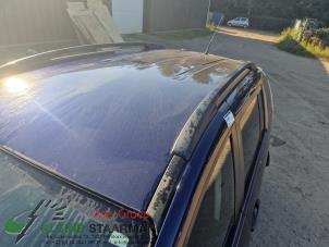 Używane Zestaw relingów dachowych Mazda 5 (CR19) 2.0i 16V Cena na żądanie oferowane przez Kleine Staarman B.V. Autodemontage