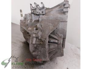 Begagnade Växellåda Mazda CX-5 I (KE,GH) 2.2 Skyactiv D 16V High Power Pris € 900,00 Marginaltabell erbjuds av Kleine Staarman B.V. Autodemontage