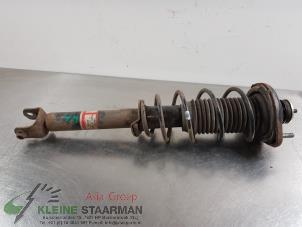 Begagnade Stötdämparstång, höger bak Mazda MX-5 (ND) 1.5 Skyactiv G-131 16V Pris € 125,00 Marginaltabell erbjuds av Kleine Staarman B.V. Autodemontage