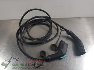 Używane Kabel ladowania samochodu elektrycznego Nissan NV 200 (M20M) E-NV200 Cena € 100,00 Procedura marży oferowane przez Kleine Staarman B.V. Autodemontage