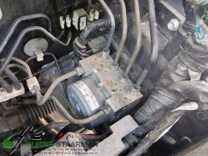 Używane Pompa ABS Suzuki Swift (ZC/ZD) 1.0 Booster Jet Turbo 12V Cena € 250,00 Procedura marży oferowane przez Kleine Staarman B.V. Autodemontage