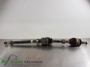 Begagnade Drivaxel, höger fram Mazda CX-5 II (KF) 2.2 SkyActiv-D 150 16V 2WD Pris € 90,00 Marginaltabell erbjuds av Kleine Staarman B.V. Autodemontage