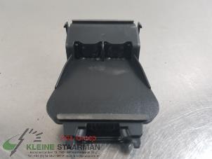 Używane Kamera przednia Mazda 3 (BM/BN) 2.0 SkyActiv-G 165 16V Cena € 250,00 Procedura marży oferowane przez Kleine Staarman B.V. Autodemontage