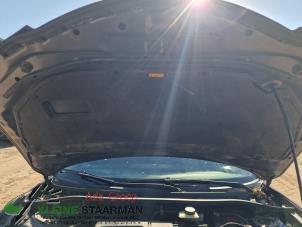 Używane Wygluszenie pokrywy silnika Mazda 3 (BK12) 1.6i 16V Cena na żądanie oferowane przez Kleine Staarman B.V. Autodemontage