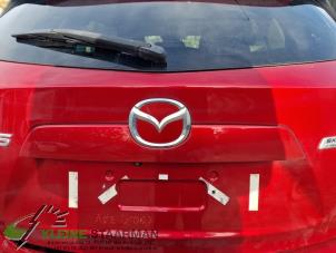 Gebruikte Handgreep Achterklep Mazda CX-5 I (KE,GH) 2.2 SkyActiv-D 150 16V 2WD Prijs op aanvraag aangeboden door Kleine Staarman B.V. Autodemontage