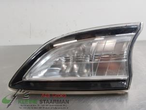 Używane Tylne swiatlo pozycyjne prawe Mazda 3 Sport (BL14/BLA4/BLB4) 1.6i MZR 16V Cena € 42,50 Procedura marży oferowane przez Kleine Staarman B.V. Autodemontage