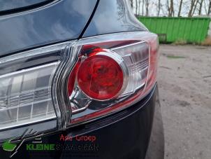 Używane Tylne swiatlo pozycyjne prawe Mazda 3 Sport (BL14/BLA4/BLB4) 1.6i MZR 16V Cena € 50,00 Procedura marży oferowane przez Kleine Staarman B.V. Autodemontage