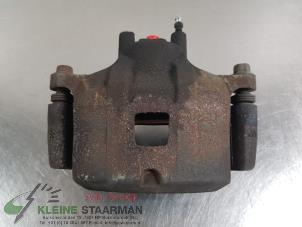 Używane Zacisk hamulcowy lewy przód Mitsubishi Outlander (CW) 2.4 16V Mivec 4x4 Cena € 42,50 Procedura marży oferowane przez Kleine Staarman B.V. Autodemontage