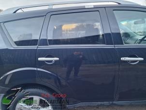 Używane Drzwi prawe tylne wersja 4-drzwiowa Mitsubishi Outlander (CW) 2.4 16V Mivec 4x4 Cena € 100,00 Procedura marży oferowane przez Kleine Staarman B.V. Autodemontage