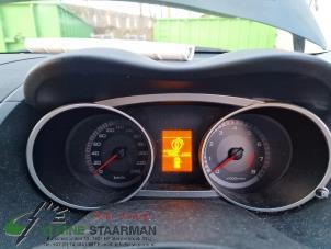 Używane Tablica rozdzielcza Mitsubishi Outlander (CW) 2.4 16V Mivec 4x4 Cena na żądanie oferowane przez Kleine Staarman B.V. Autodemontage