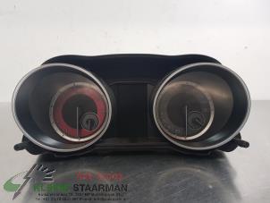 Używane Tablica rozdzielcza Suzuki Swift (ZC/ZD) 1.4 Booster Jet Sport Turbo 16V Cena € 125,00 Procedura marży oferowane przez Kleine Staarman B.V. Autodemontage