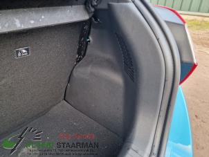 Gebruikte Kofferbakbekleding rechts Hyundai i10 1.2 16V Prijs op aanvraag aangeboden door Kleine Staarman B.V. Autodemontage