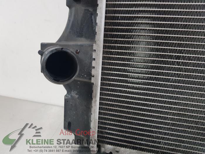 Radiateur van een Toyota Yaris III (P13) 1.5 16V Hybrid 2019