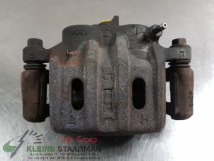 Używane Zacisk hamulcowy prawy przód Mitsubishi Outlander (GF/GG) 2.2 DI-D 16V Clear Tec 4x4 Cena € 60,50 Z VAT oferowane przez Kleine Staarman B.V. Autodemontage