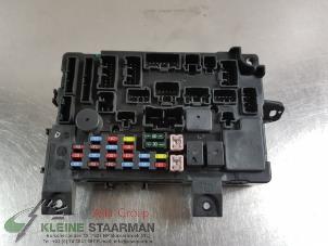 Używane Skrzynka bezpieczników Mitsubishi Outlander (GF/GG) 2.2 DI-D 16V Clear Tec 4x4 Cena € 181,50 Z VAT oferowane przez Kleine Staarman B.V. Autodemontage