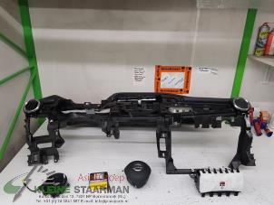 Używane Zestaw + Modul poduszki powietrznej Nissan Micra (K14) 1.0 IG-T 100 Cena € 400,00 Procedura marży oferowane przez Kleine Staarman B.V. Autodemontage