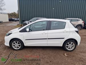 Używane Belka lewa Toyota Yaris III (P13) 1.5 16V Hybrid Cena na żądanie oferowane przez Kleine Staarman B.V. Autodemontage