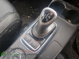 Używane Dzwignia wyboru automatycznej skrzyni biegów Mitsubishi Outlander (GF/GG) 2.0 16V PHEV 4x4 Cena na żądanie oferowane przez Kleine Staarman B.V. Autodemontage