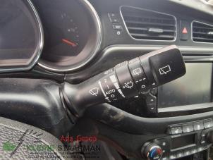 Używane Przelacznik wycieraczki Kia Pro cee'd (JDB3) 1.6 GDI 16V Cena na żądanie oferowane przez Kleine Staarman B.V. Autodemontage