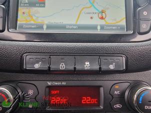 Używane Przelacznik ogrzewania fotela Kia Pro cee'd (JDB3) 1.6 GDI 16V Cena na żądanie oferowane przez Kleine Staarman B.V. Autodemontage