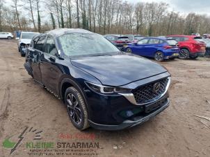 Gebruikte Carrosserie Hoek rechts-voor Mazda CX-5 II (KF) 2.2 SkyActiv-D 184 16V 2WD Prijs op aanvraag aangeboden door Kleine Staarman B.V. Autodemontage