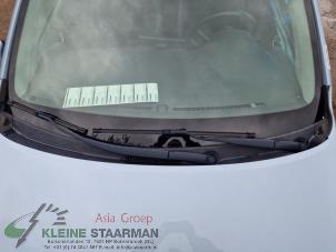 Używane Ramie wycieraczki przedniej Kia Picanto (JA) 1.0 12V Cena na żądanie oferowane przez Kleine Staarman B.V. Autodemontage