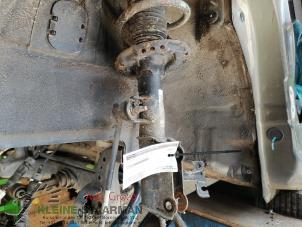 Używane Amortyzator lewy przód Kia Picanto (JA) 1.0 12V Cena na żądanie oferowane przez Kleine Staarman B.V. Autodemontage