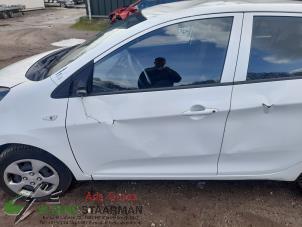 Używane Szyba drzwi lewych przednich wersja 4-drzwiowa Kia Picanto (TA) 1.0 12V Cena na żądanie oferowane przez Kleine Staarman B.V. Autodemontage