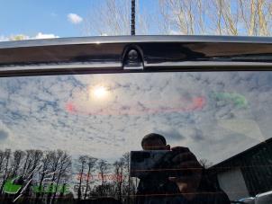 Gebruikte Extra Remlicht midden Kia Soul I (AM) 1.6 GDI 16V Prijs op aanvraag aangeboden door Kleine Staarman B.V. Autodemontage