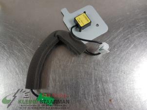 Używane Antena GPS Mitsubishi Outlander (GF/GG) 2.4 16V PHEV 4x4 Cena € 90,75 Z VAT oferowane przez Kleine Staarman B.V. Autodemontage