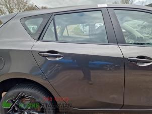 Używane Drzwi prawe tylne wersja 4-drzwiowa Mazda 3 Sport (BL14/BLA4/BLB4) 2.0i MZR DISI 16V Cena € 100,00 Procedura marży oferowane przez Kleine Staarman B.V. Autodemontage