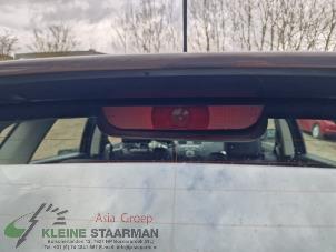 Używane Dodatkowe swiatlo stopu srodek Mazda 3 Sport (BL14/BLA4/BLB4) 2.0i MZR DISI 16V Cena na żądanie oferowane przez Kleine Staarman B.V. Autodemontage